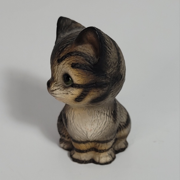 Handpainted Realistic Vtg Tabby Cat Kitten Figurine 🐈 The Harvey Knox Kingdom - Picture 2 of 9